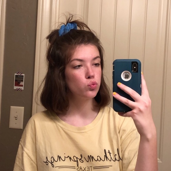 Meet your Posher, Ariel - Picture 1 of 1